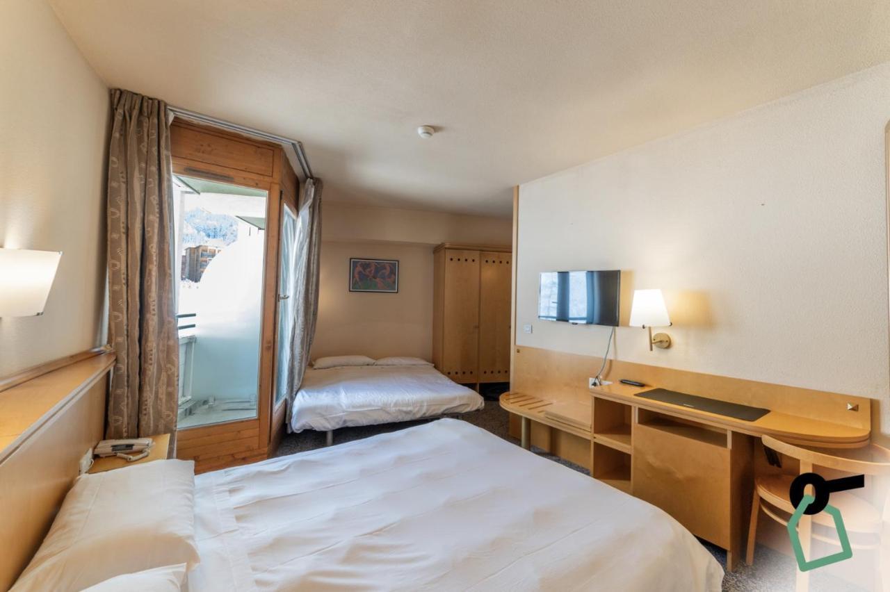 Hotiday Hotel سيستريير المظهر الخارجي الصورة