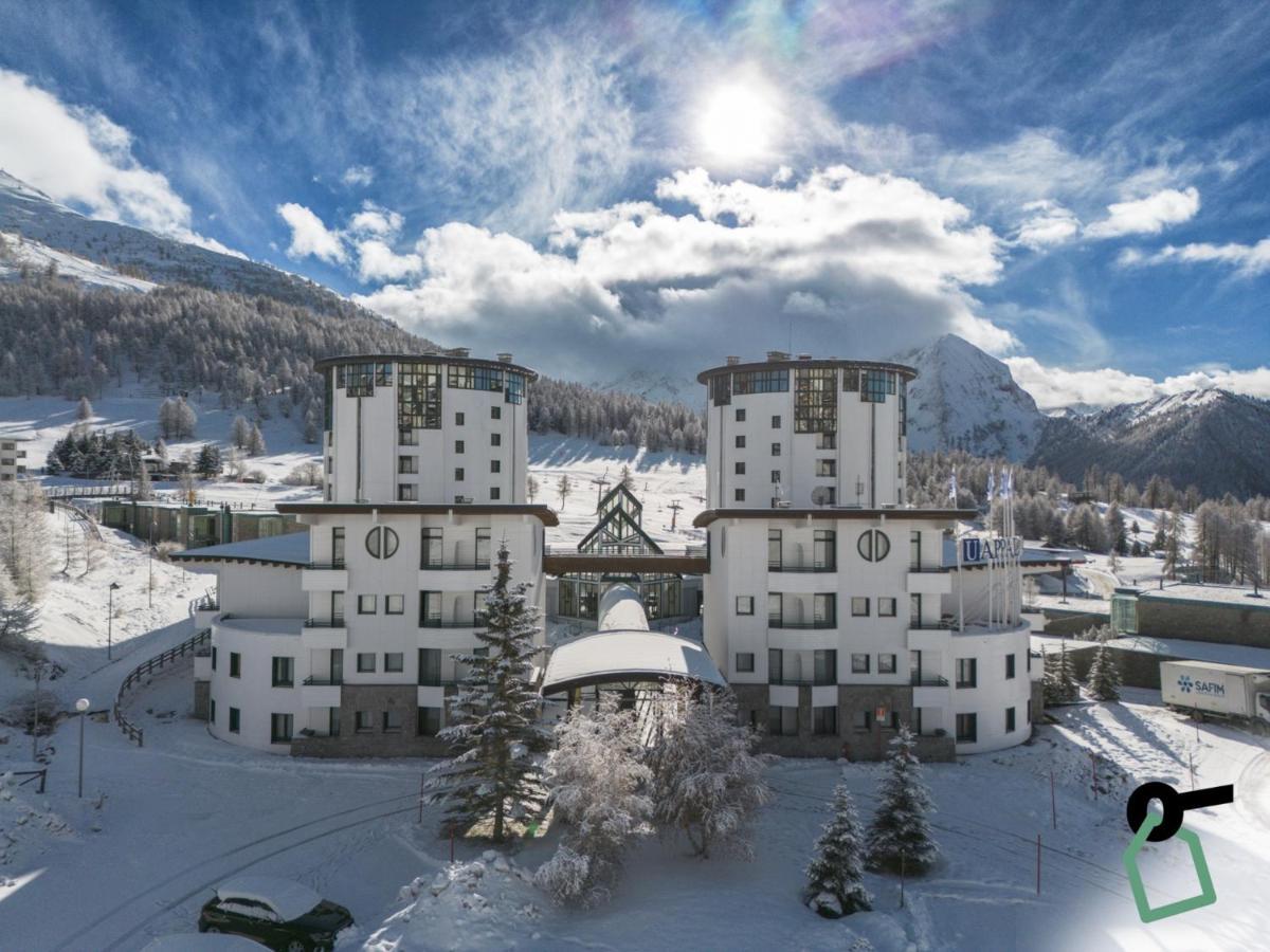 Hotiday Hotel سيستريير المظهر الخارجي الصورة