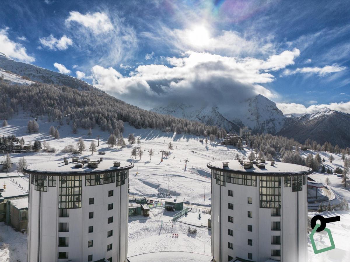Hotiday Hotel سيستريير المظهر الخارجي الصورة