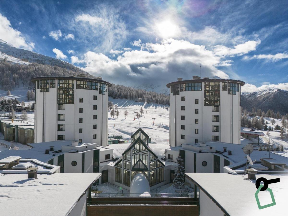Hotiday Hotel سيستريير المظهر الخارجي الصورة